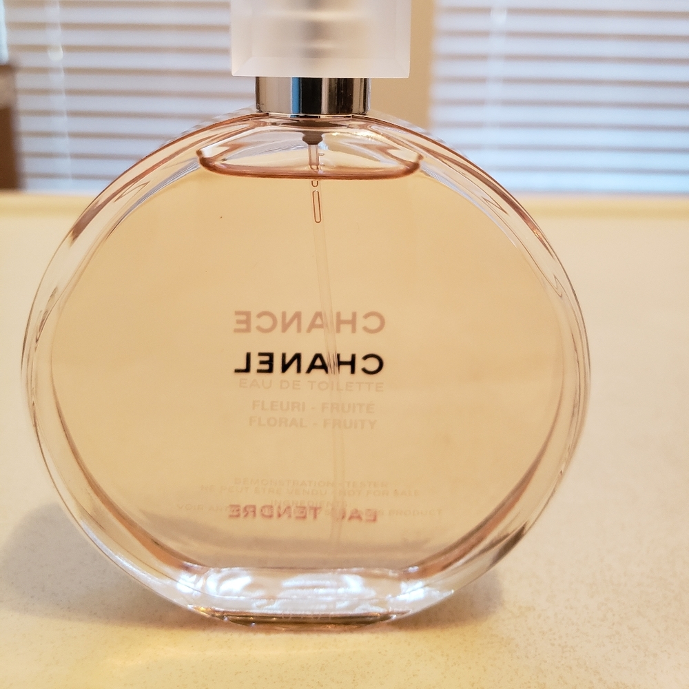 CHANEL Chance Eau Tendre 3.4 Fl. Oz. Eau De Toilette 100% Authentic Read! - Picture 3 of 4